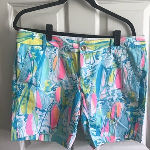 Lilly Pulitzer Jayne short size 12 Beach and Bae